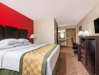 Days Inn by Wyndham Muncie -Ball State University