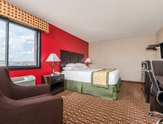 Days Inn by Wyndham Muncie -Ball State University