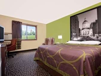 Super 8 by Wyndham Muncie/Ball St. College Area