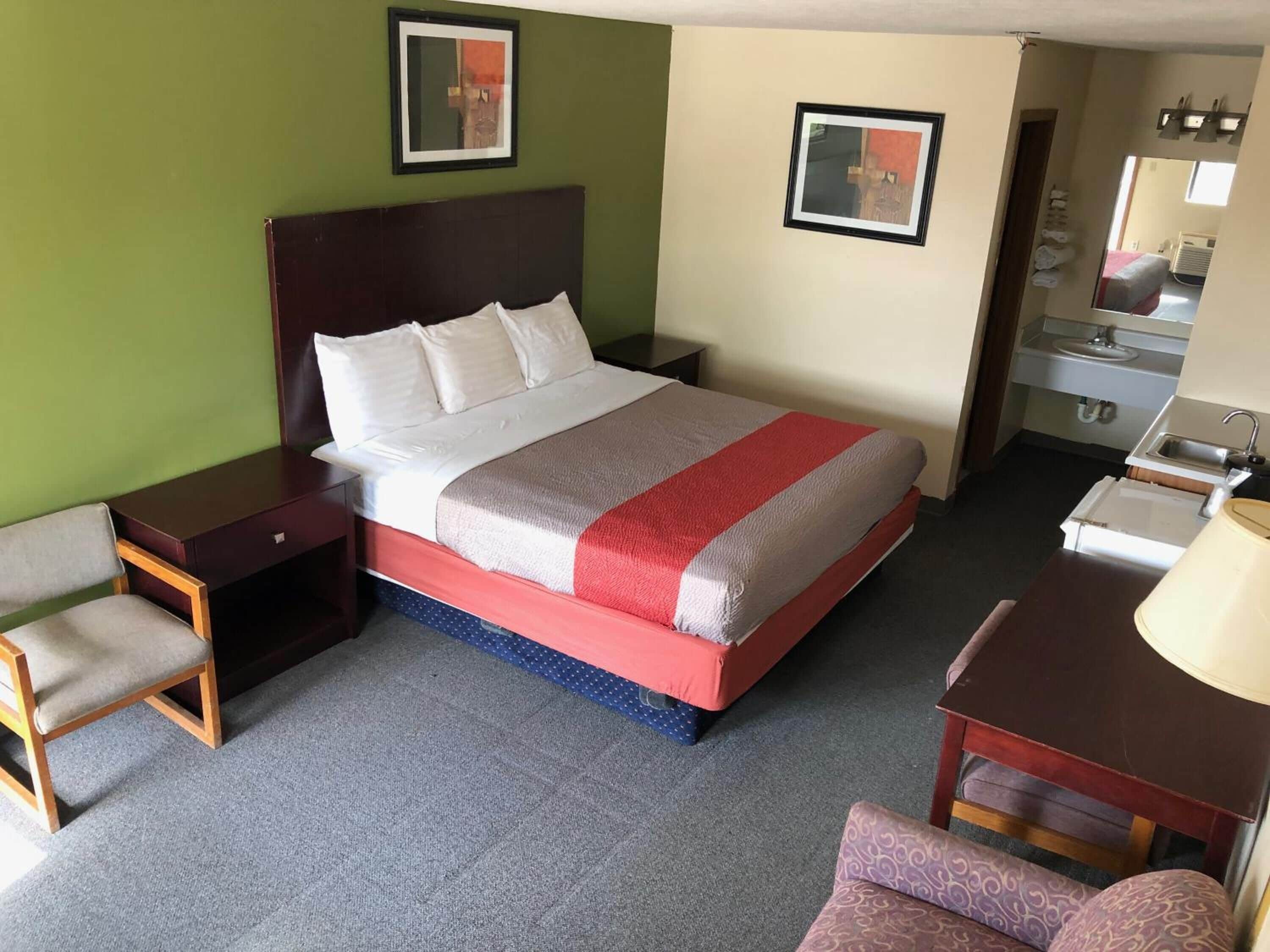 Salt Creek Inn