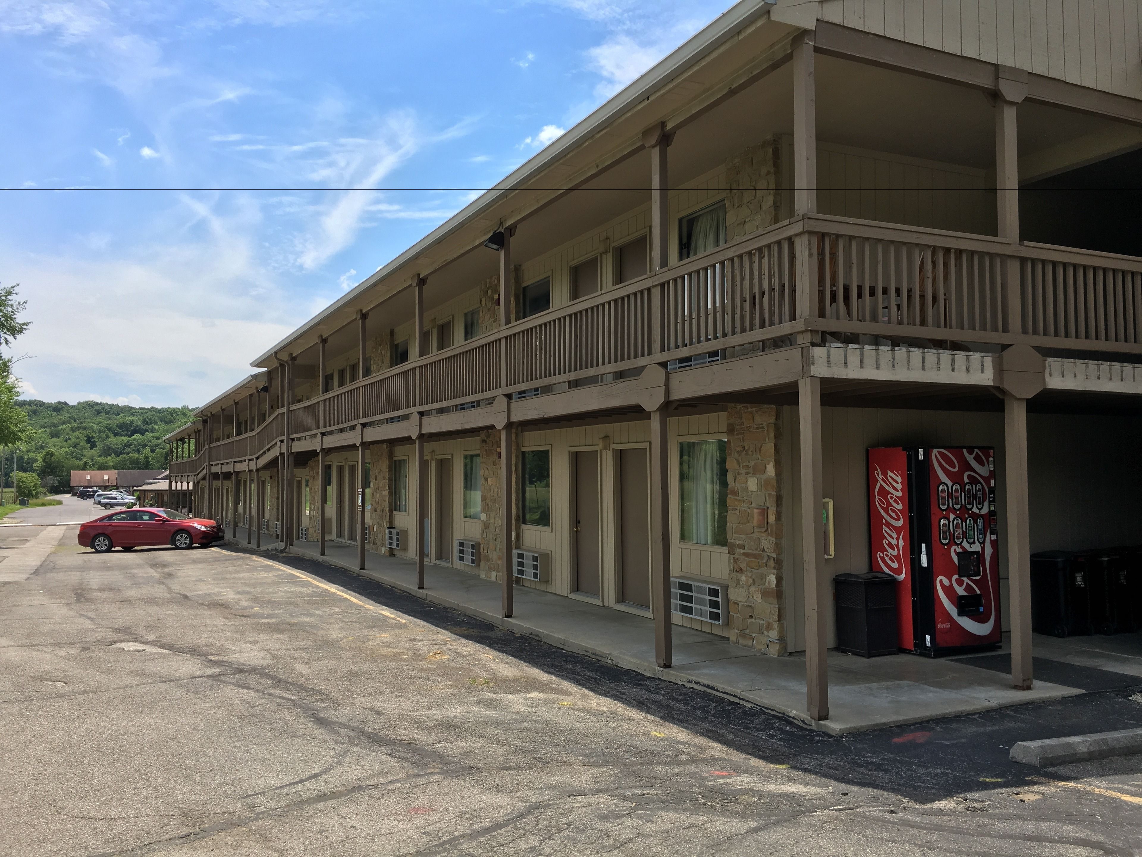 Salt Creek Inn