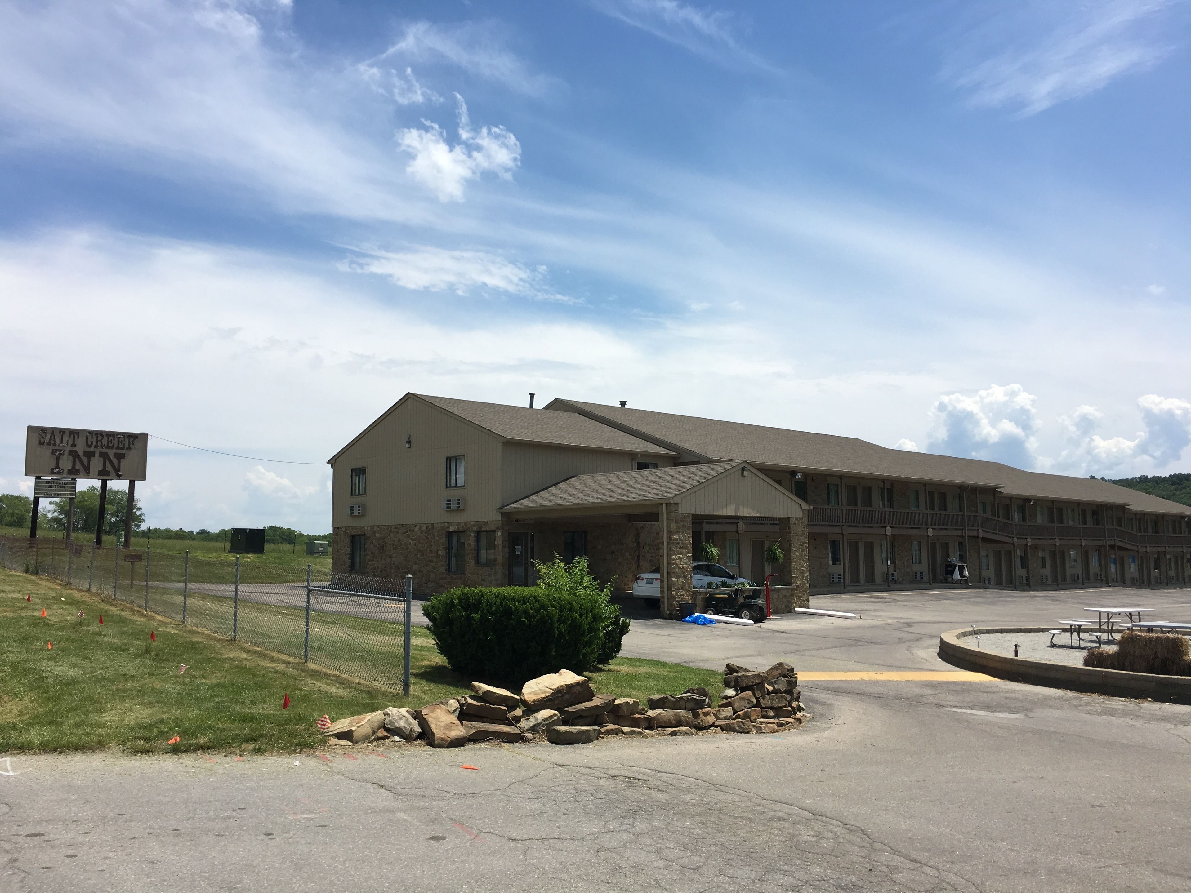 Salt Creek Inn