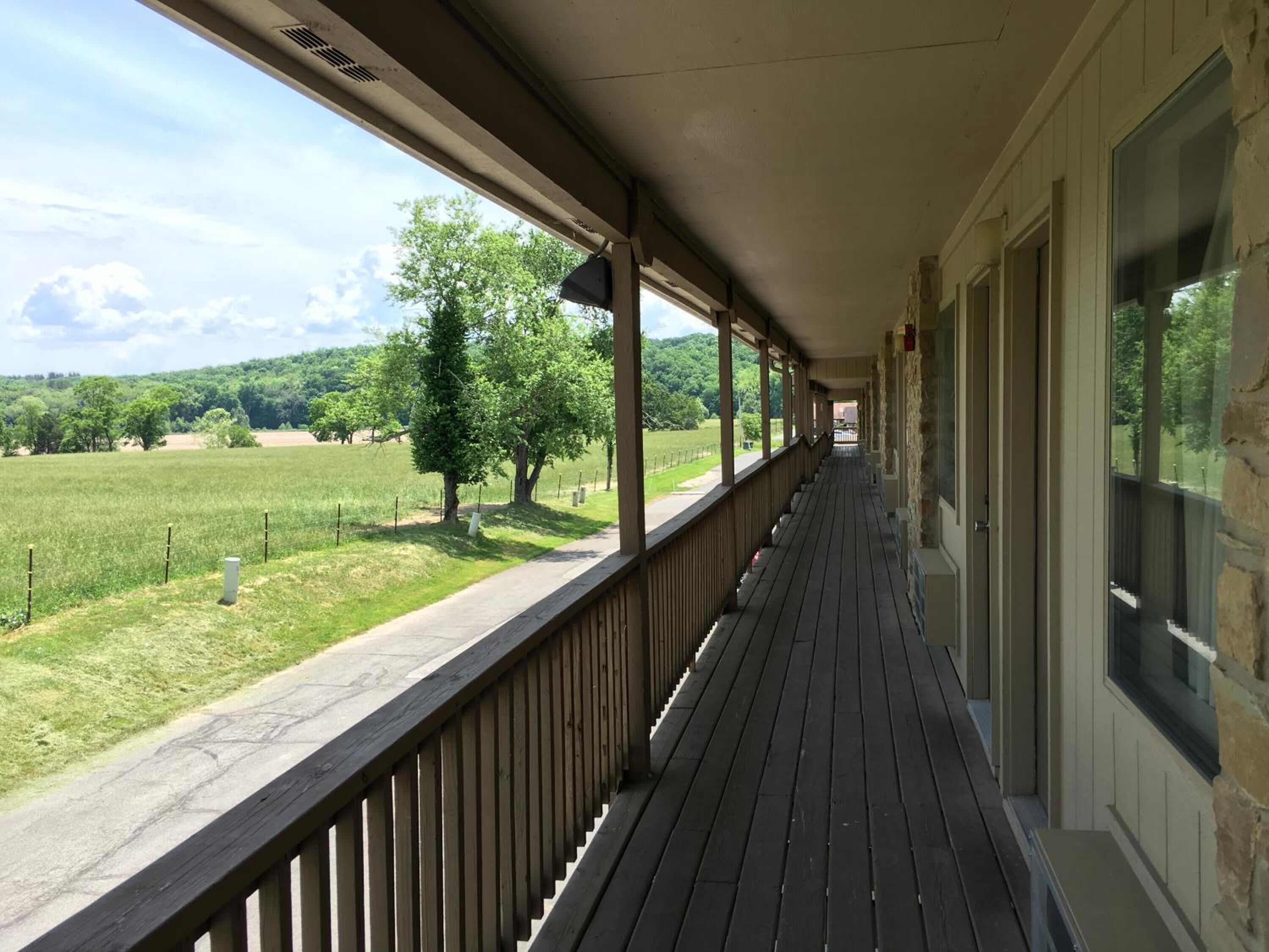 Salt Creek Inn