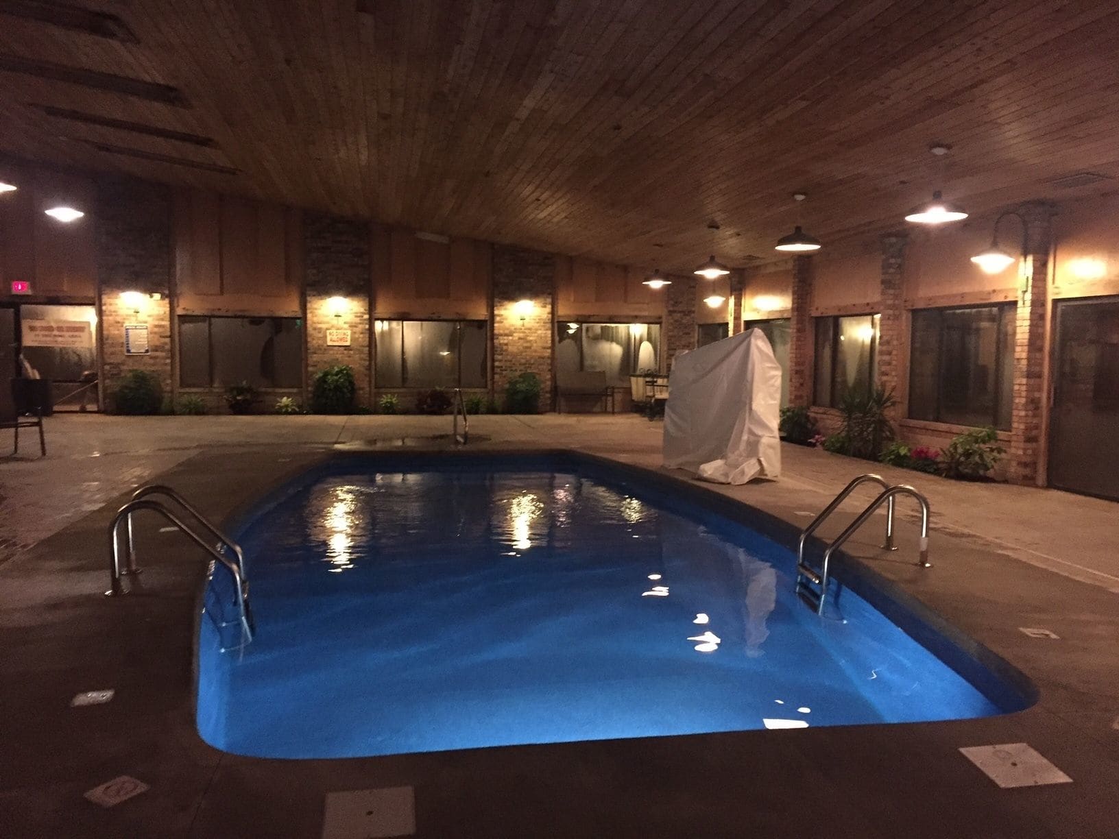 Raintree Inn