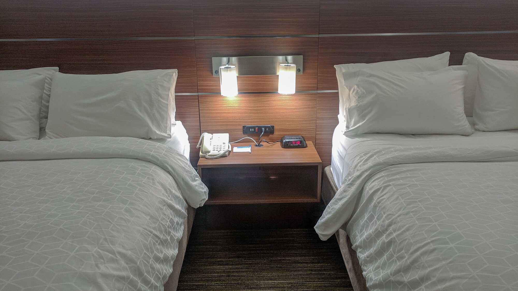 Holiday Inn Express Fort Wayne-East (New Haven)