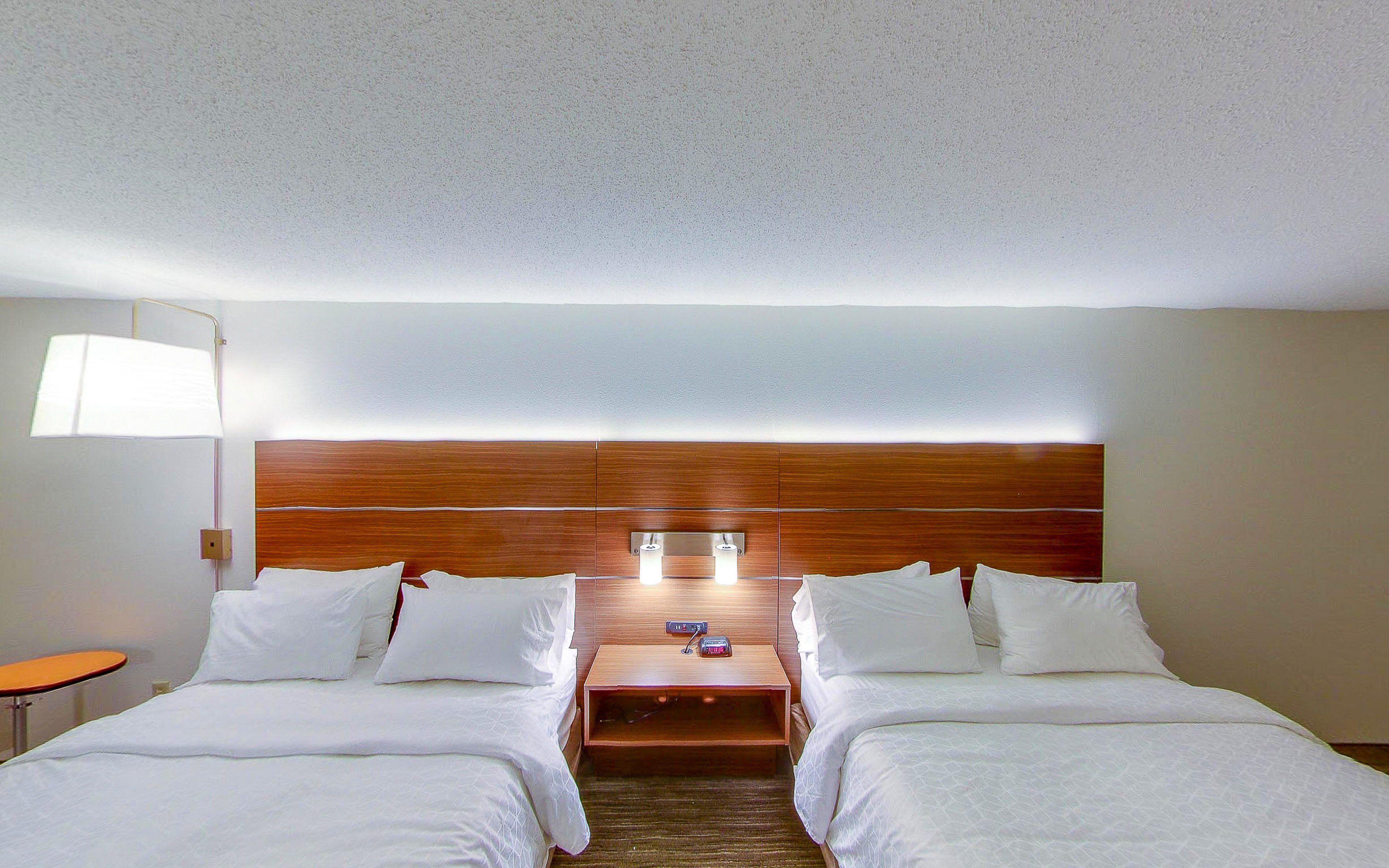 Holiday Inn Express Fort Wayne-East (New Haven)