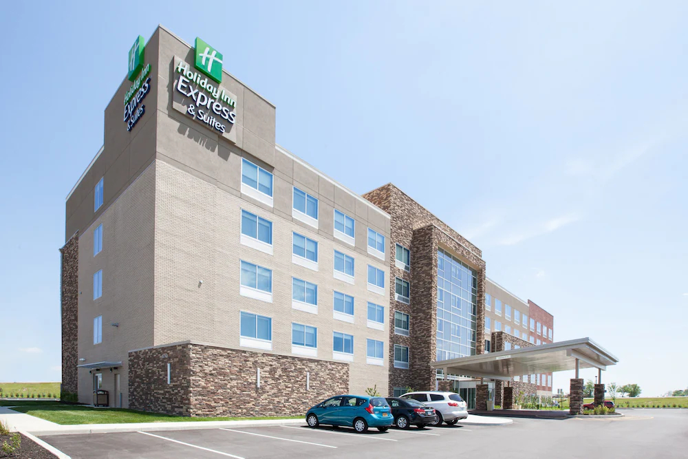 Holiday Inn Express and Suites Indianapolis NE - Noblesville