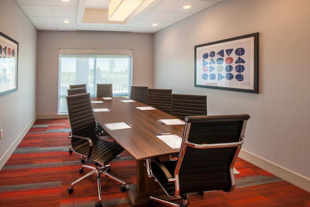 Holiday Inn Express and Suites Indianapolis NE - Noblesville