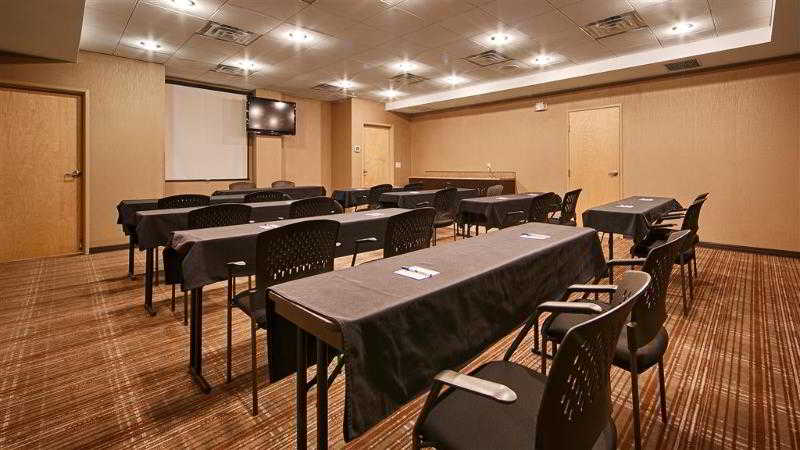 Sonesta Essential Indianapolis Airport