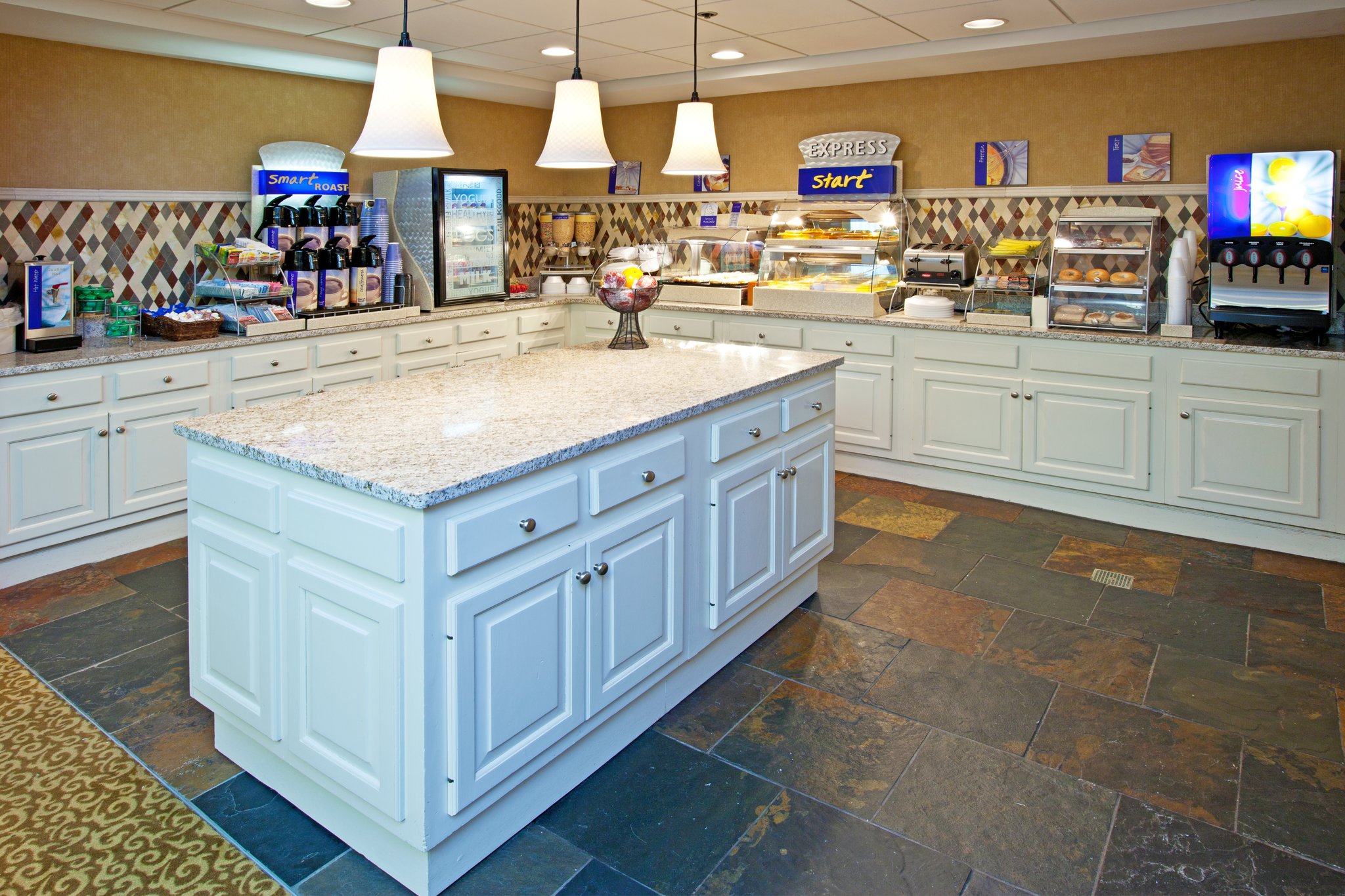 Holiday Inn Express Indianapolis Airport