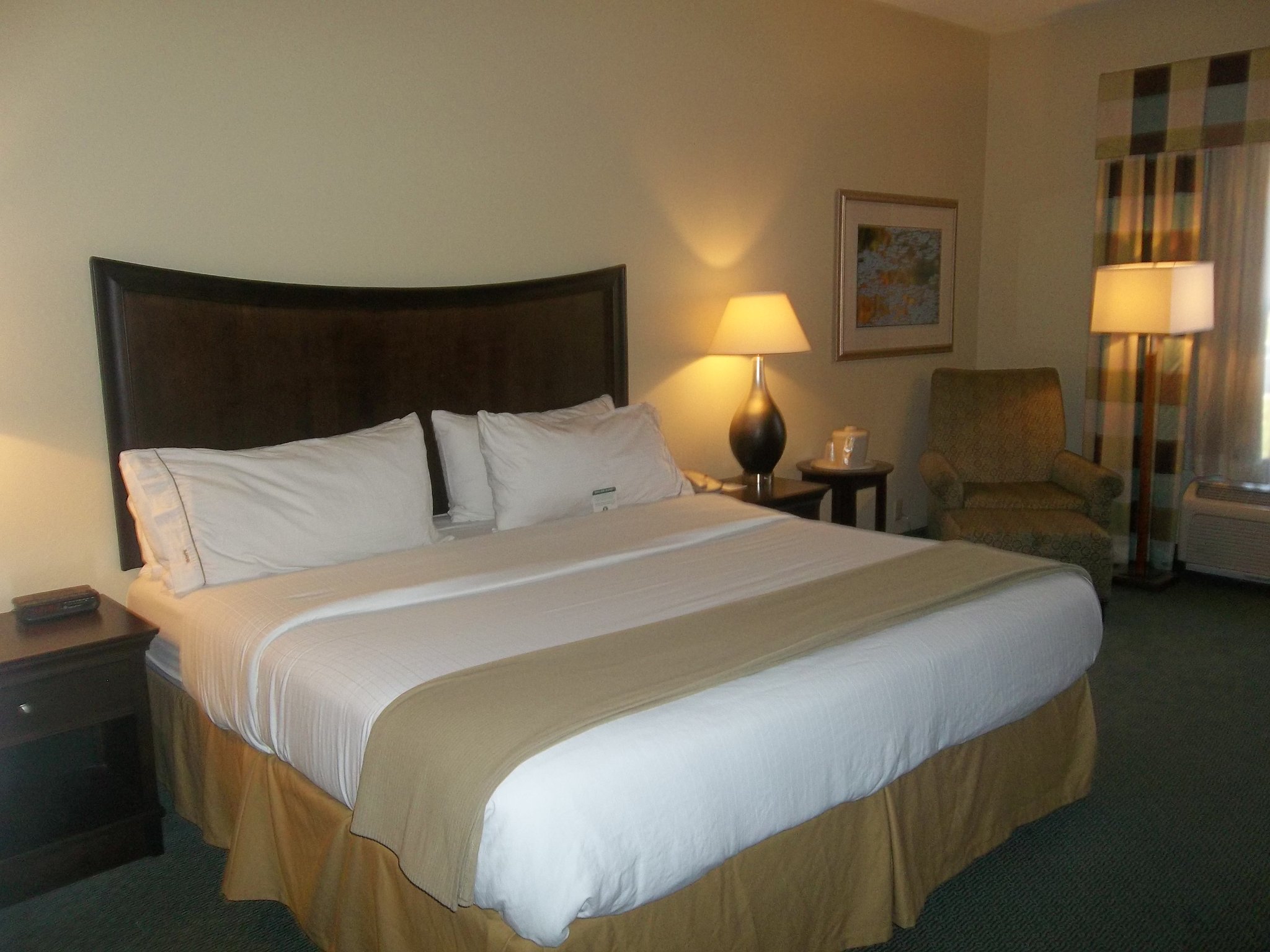 Holiday Inn Express Indianapolis Airport