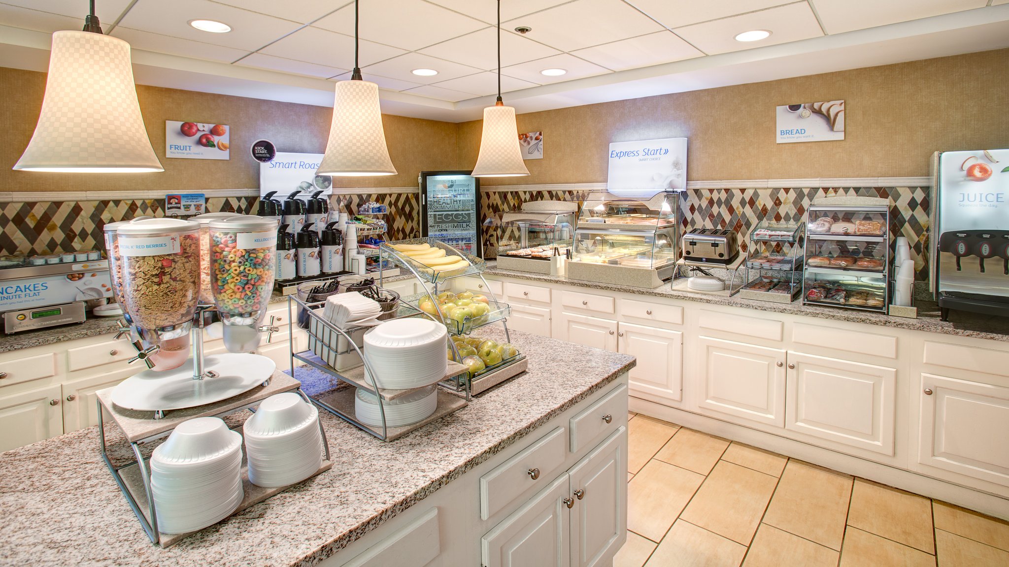 Holiday Inn Express Indianapolis Airport