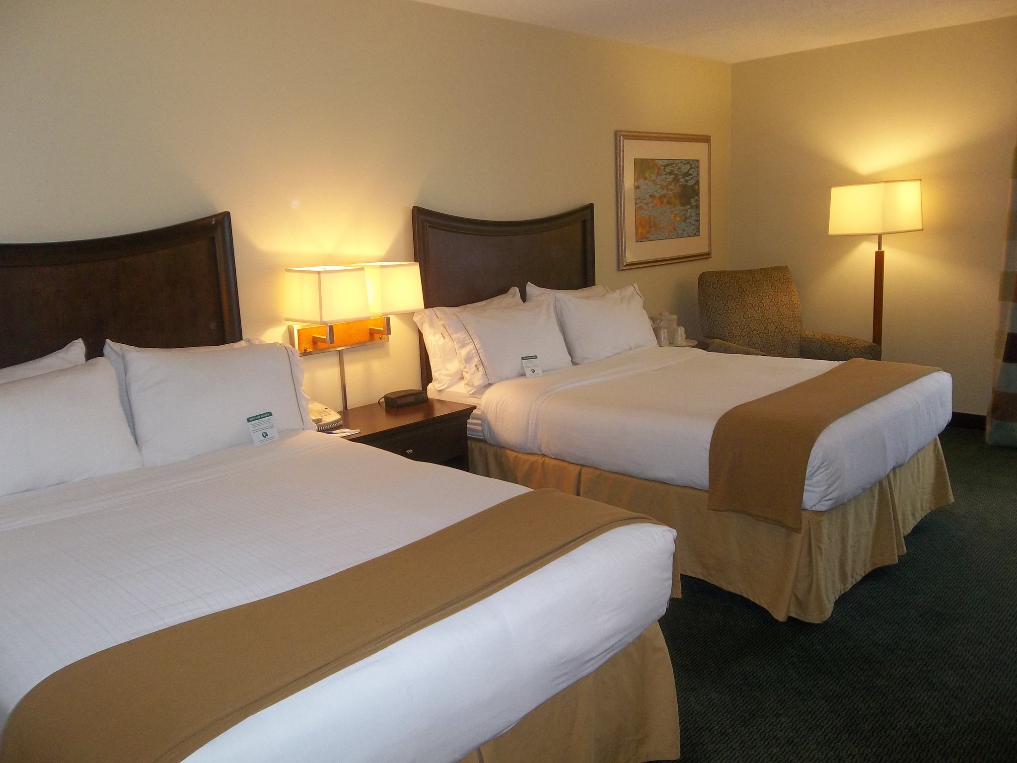 Holiday Inn Express Indianapolis Airport