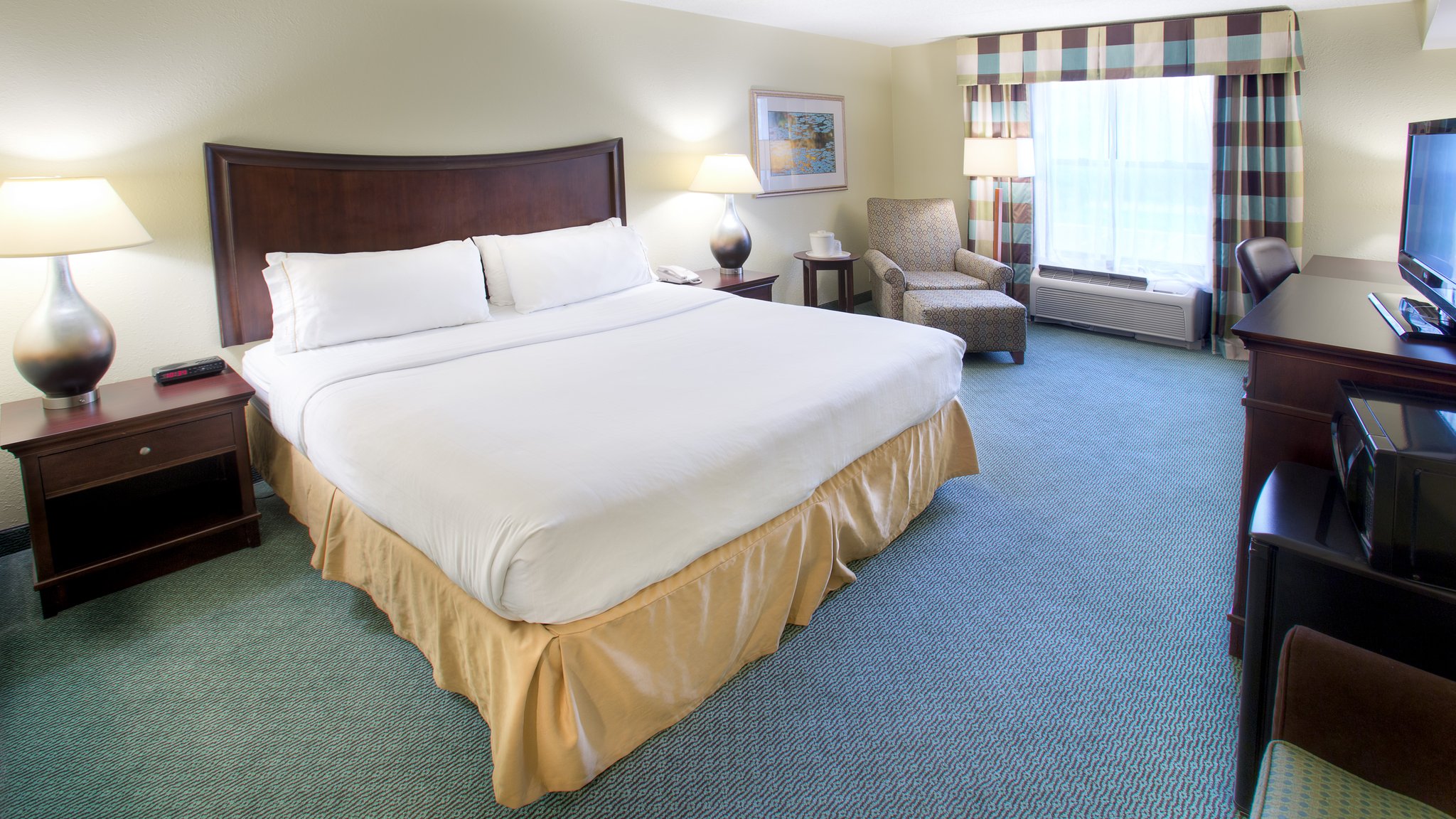 Holiday Inn Express Indianapolis Airport