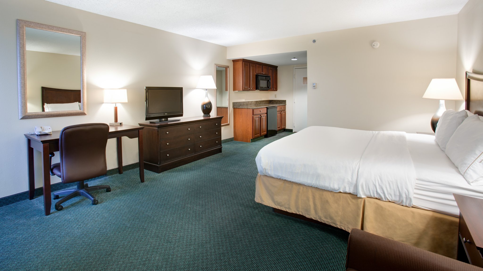 Holiday Inn Express Indianapolis Airport