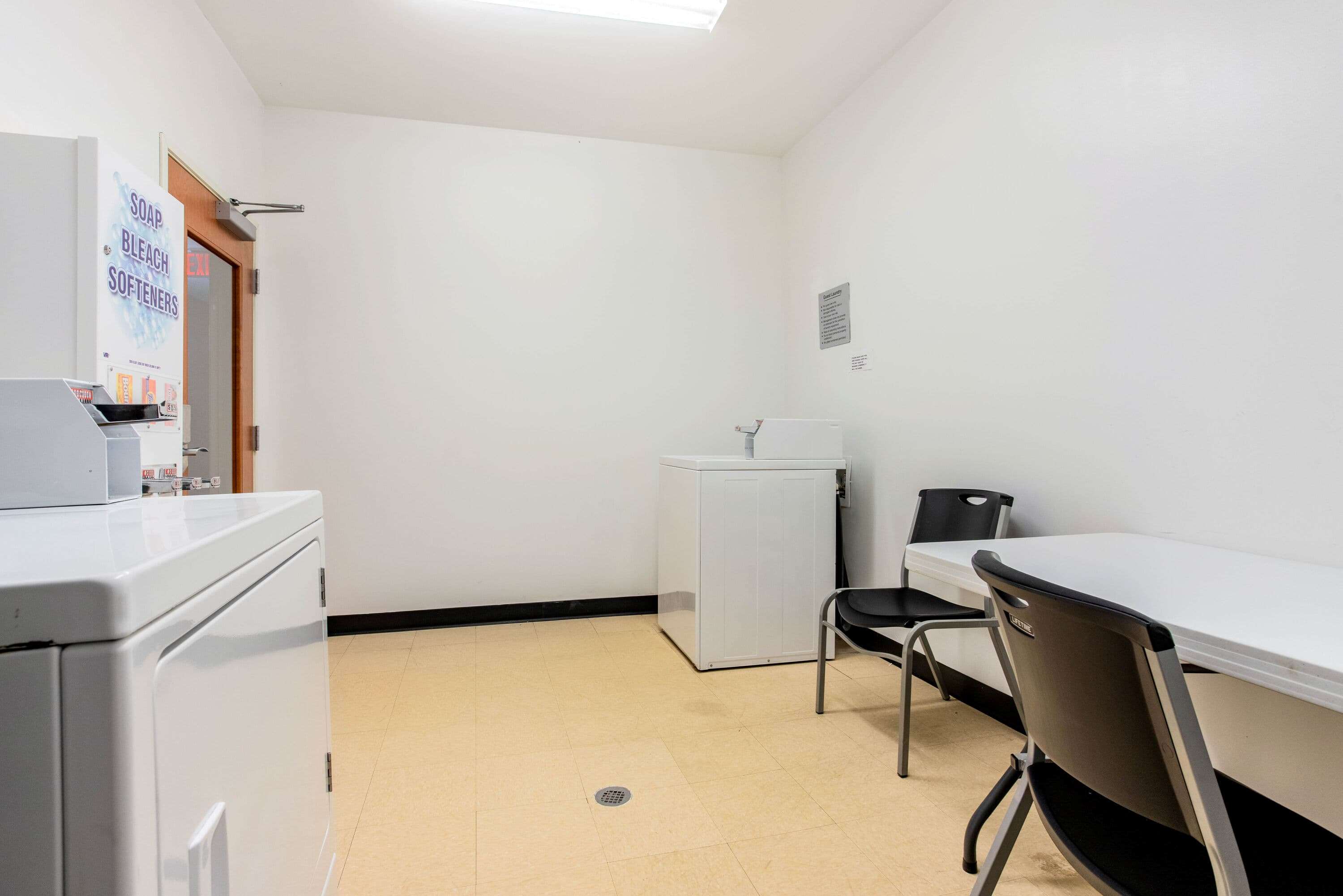 La Quinta Inn & Suites by Wyndham Indianapolis Airport West