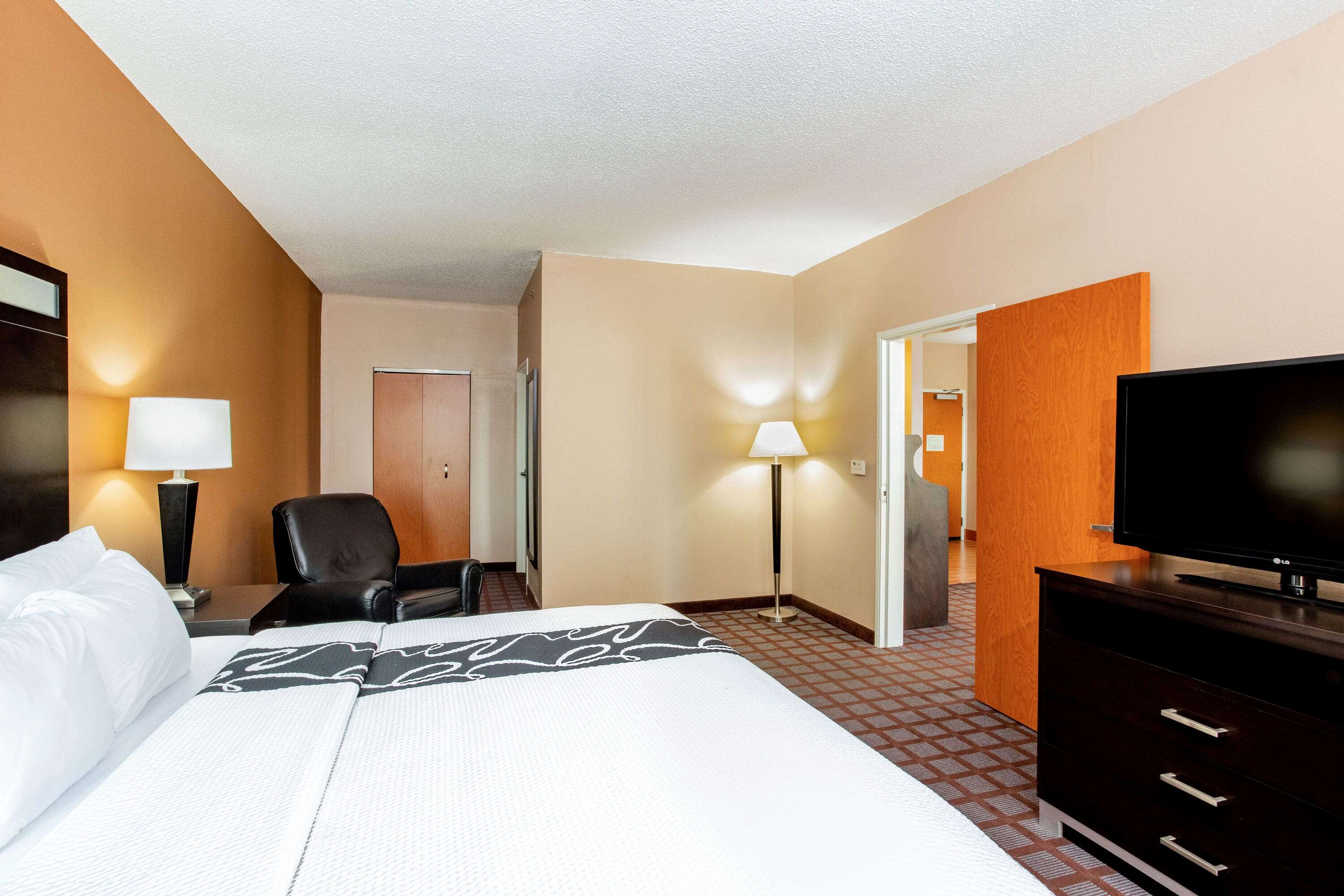 La Quinta Inn & Suites by Wyndham Indianapolis Airport West