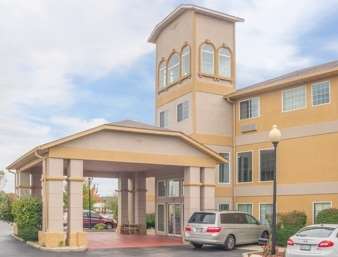 Clarion Pointe Indianapolis Airport
