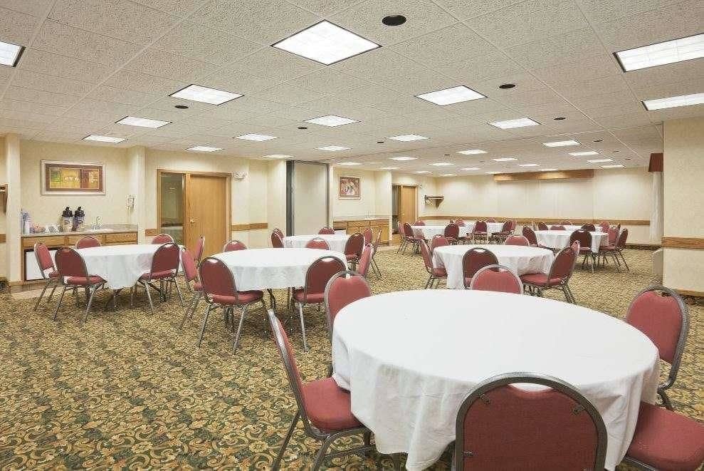 Baymont by Wyndham Portage Indiana Dunes