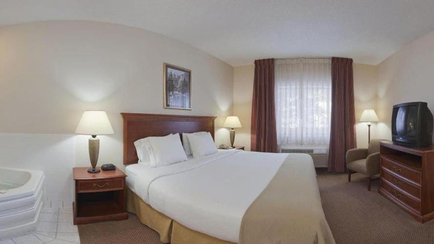 Baymont by Wyndham Portage Indiana Dunes