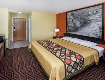 Super 8 by Wyndham Rochester