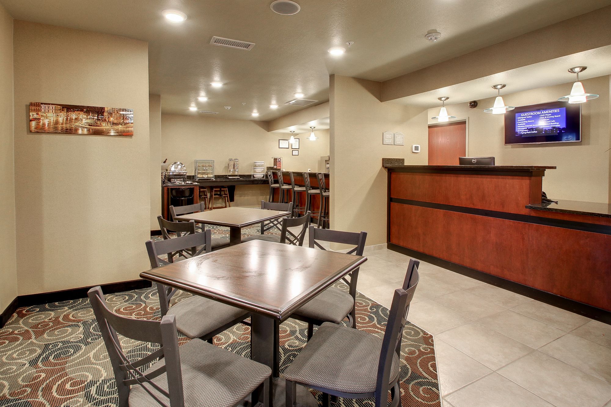 Cobblestone Hotel & Suites