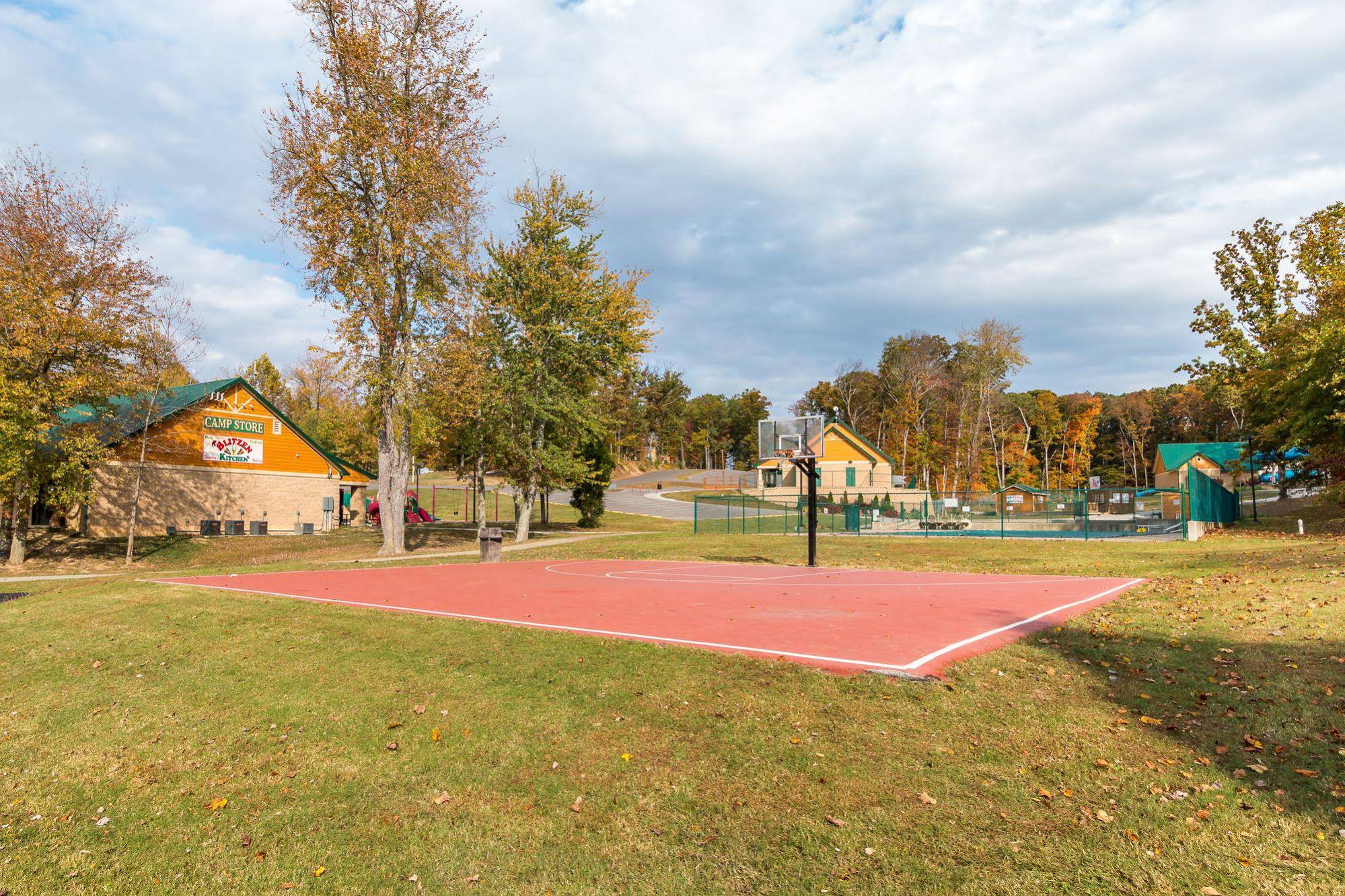 Lake Rudolph Campground & RV Resort