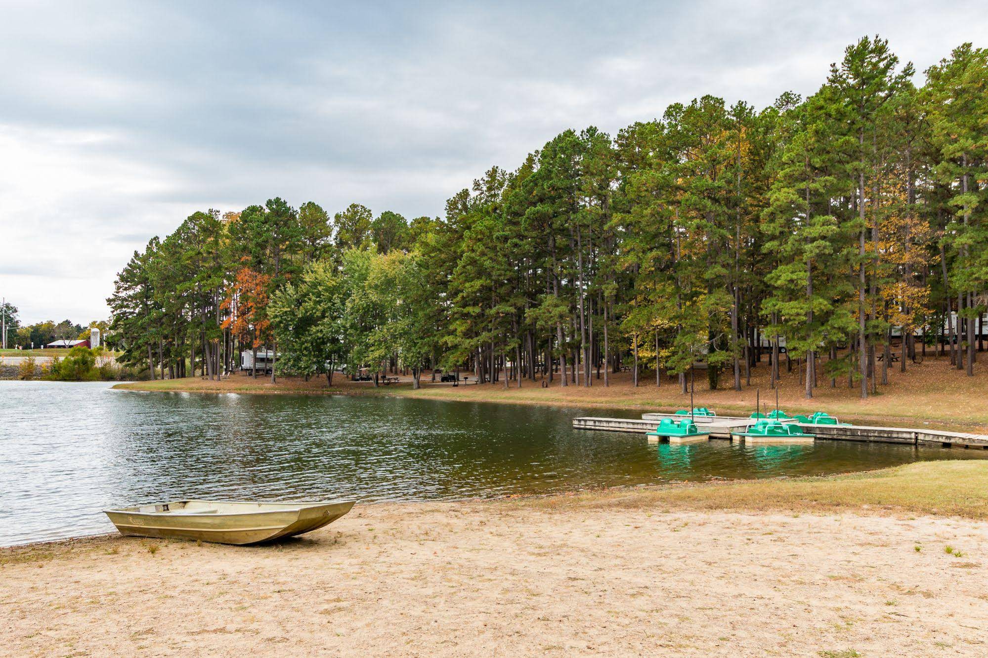 Lake Rudolph Campground & RV Resort