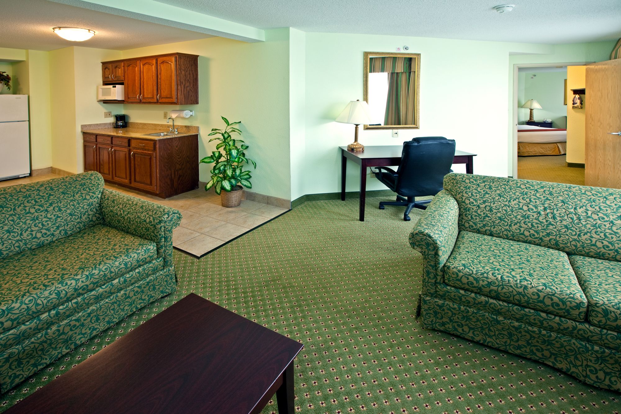 Holiday Inn Express & Suites Scottsburg
