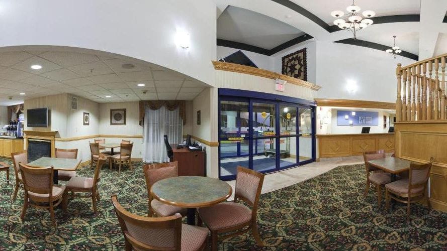 Holiday Inn Express & Suites Scottsburg