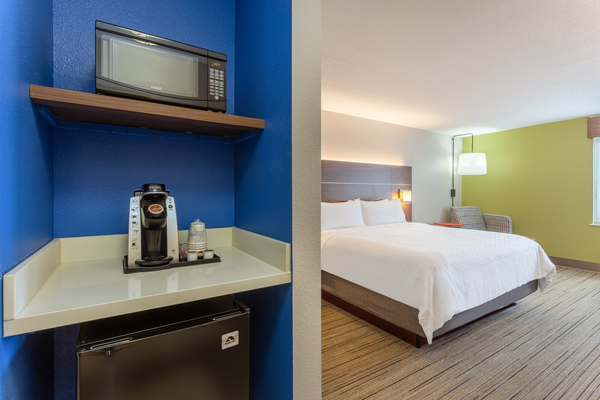 Holiday Inn Express & Suites Scottsburg