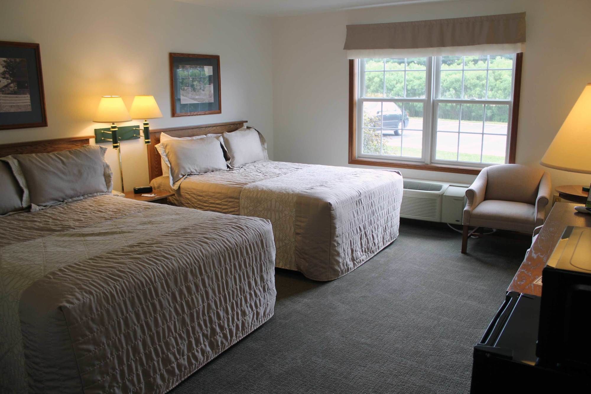 Farmstead Inn & Conference Center