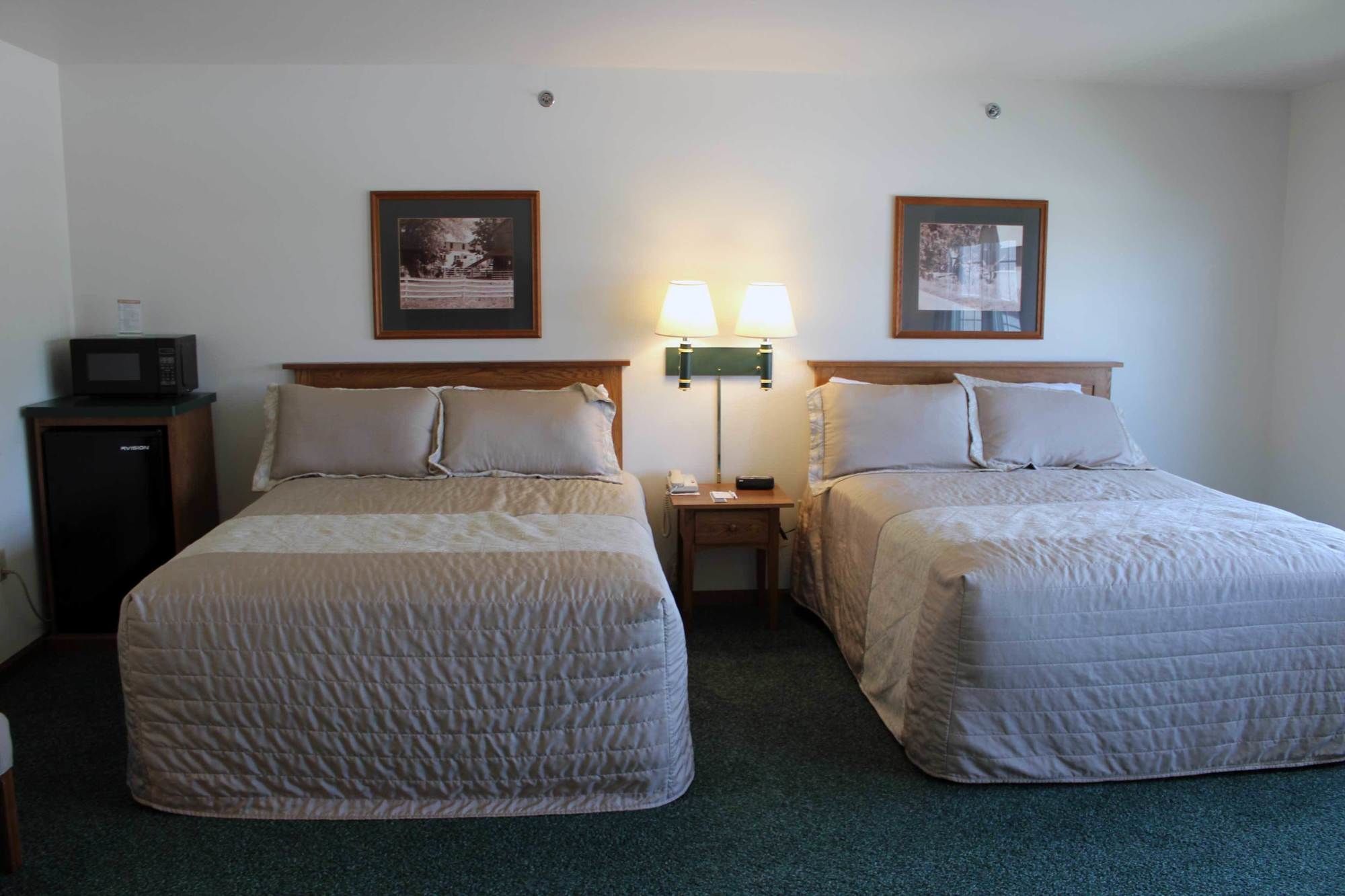 Farmstead Inn & Conference Center