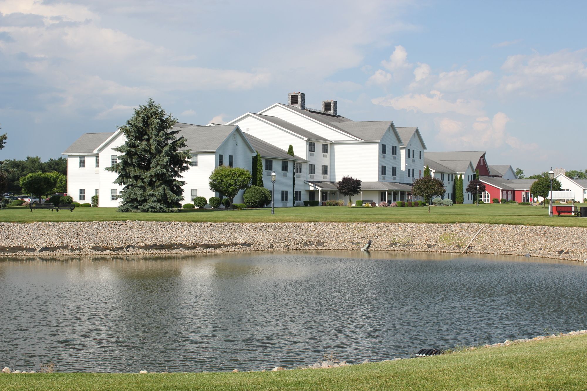 Farmstead Inn & Conference Center