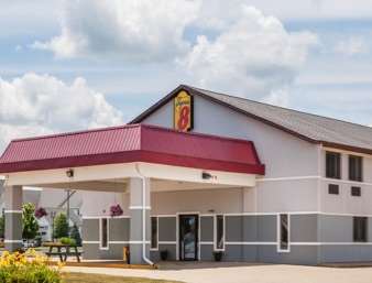 Super 8 by Wyndham Shipshewana