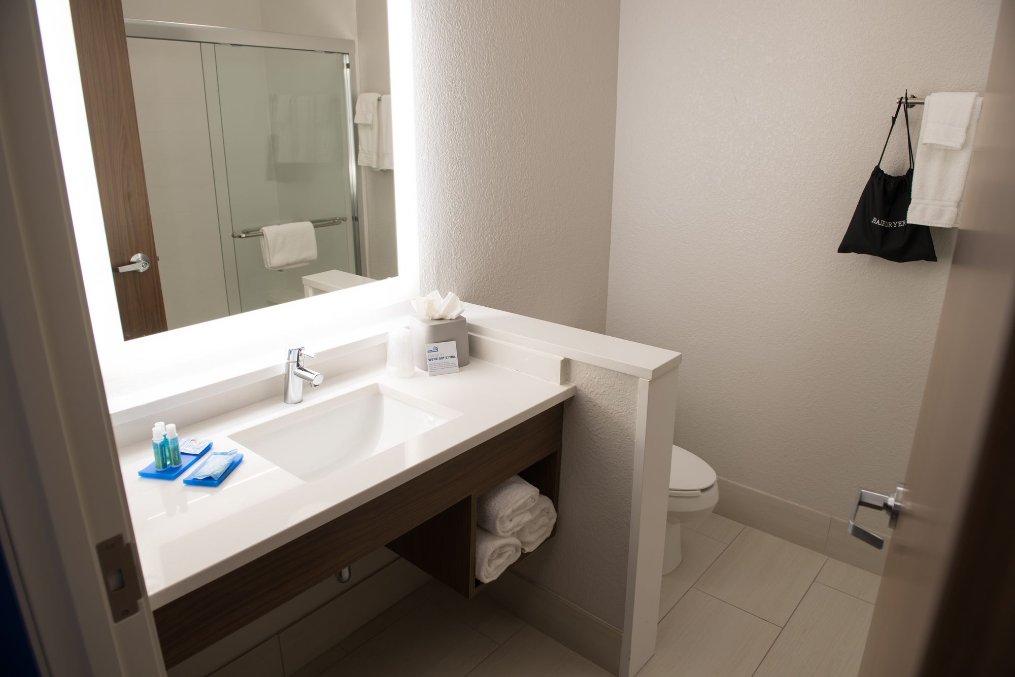 Holiday Inn Express & Suites Mishawaka - South Bend