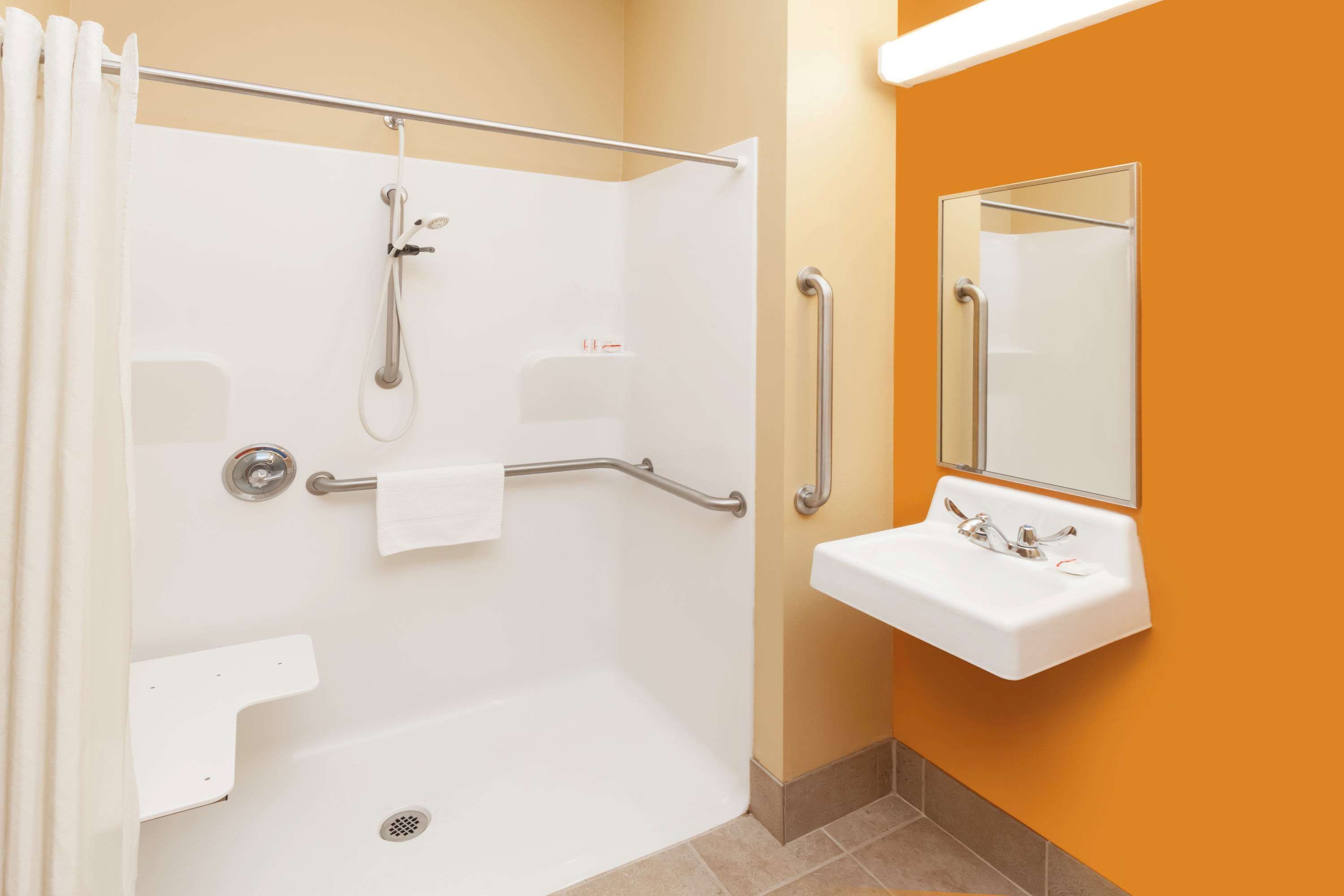 Microtel Inn & Suites by Wyndham South Bend/At Notre Dame