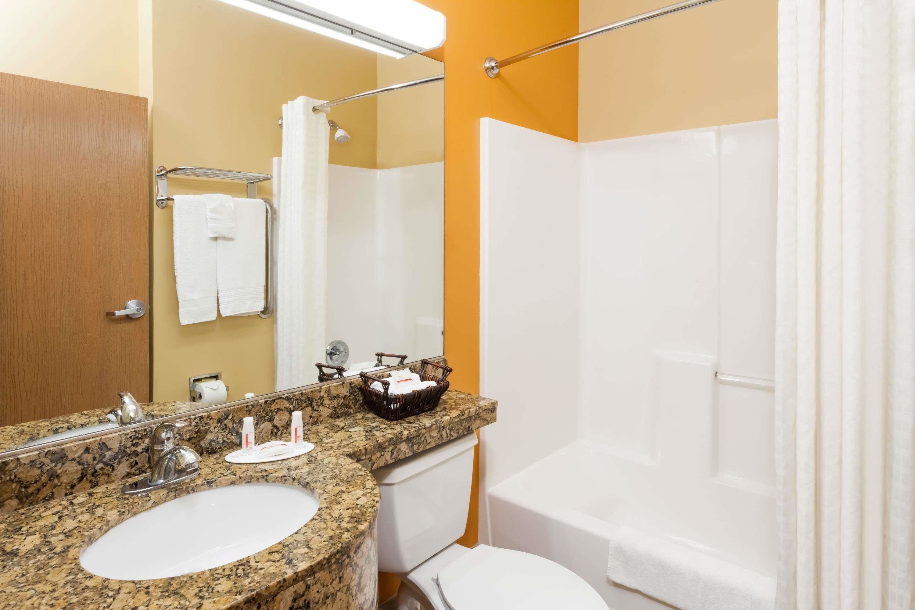 Microtel Inn & Suites by Wyndham South Bend/At Notre Dame