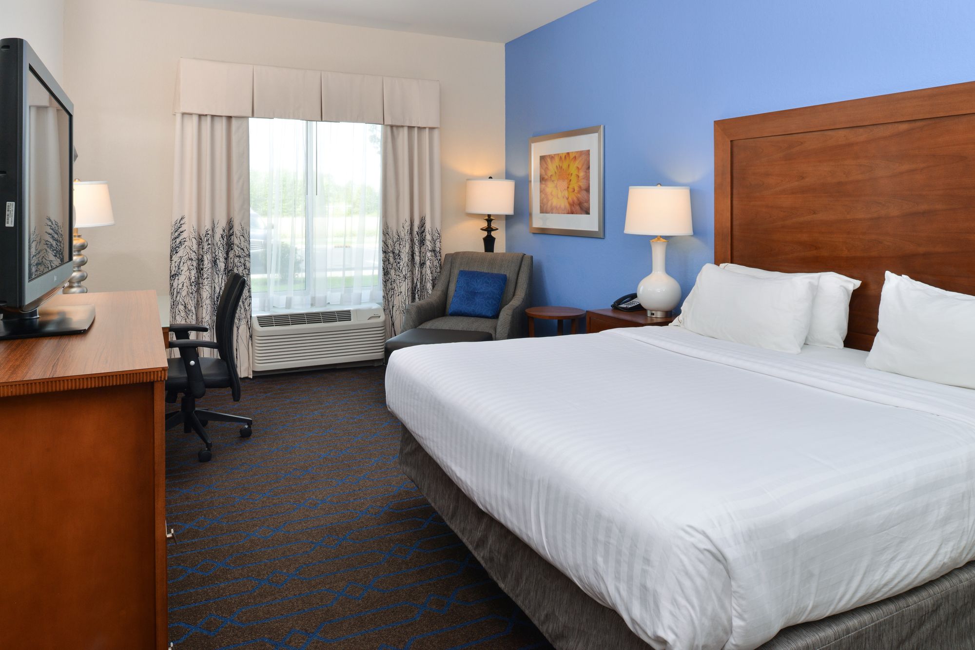 Holiday Inn Express Hotel & Suites Terra Haute