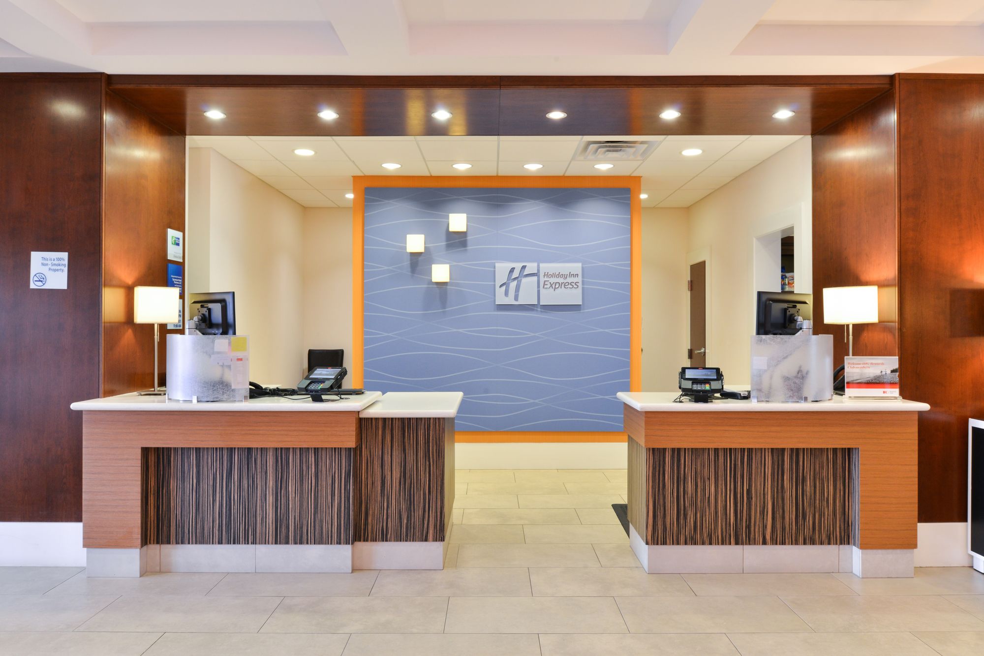 Holiday Inn Express Hotel & Suites Terra Haute