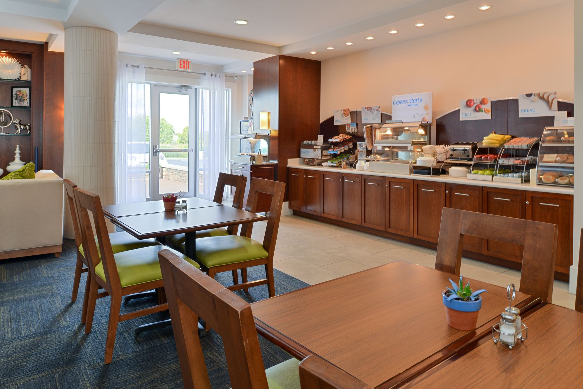 Holiday Inn Express Hotel & Suites Terra Haute