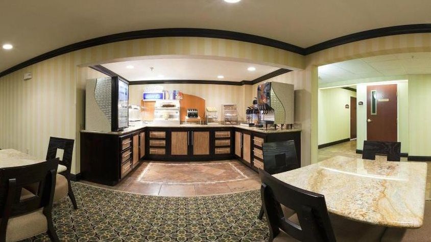 Holiday Inn Express & Suites Wabash