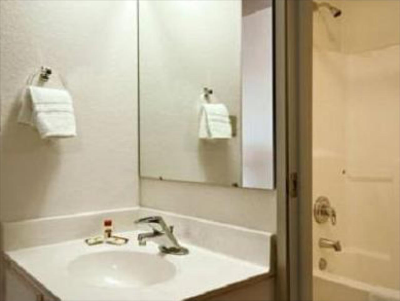 Days Inn by Wyndham Warsaw