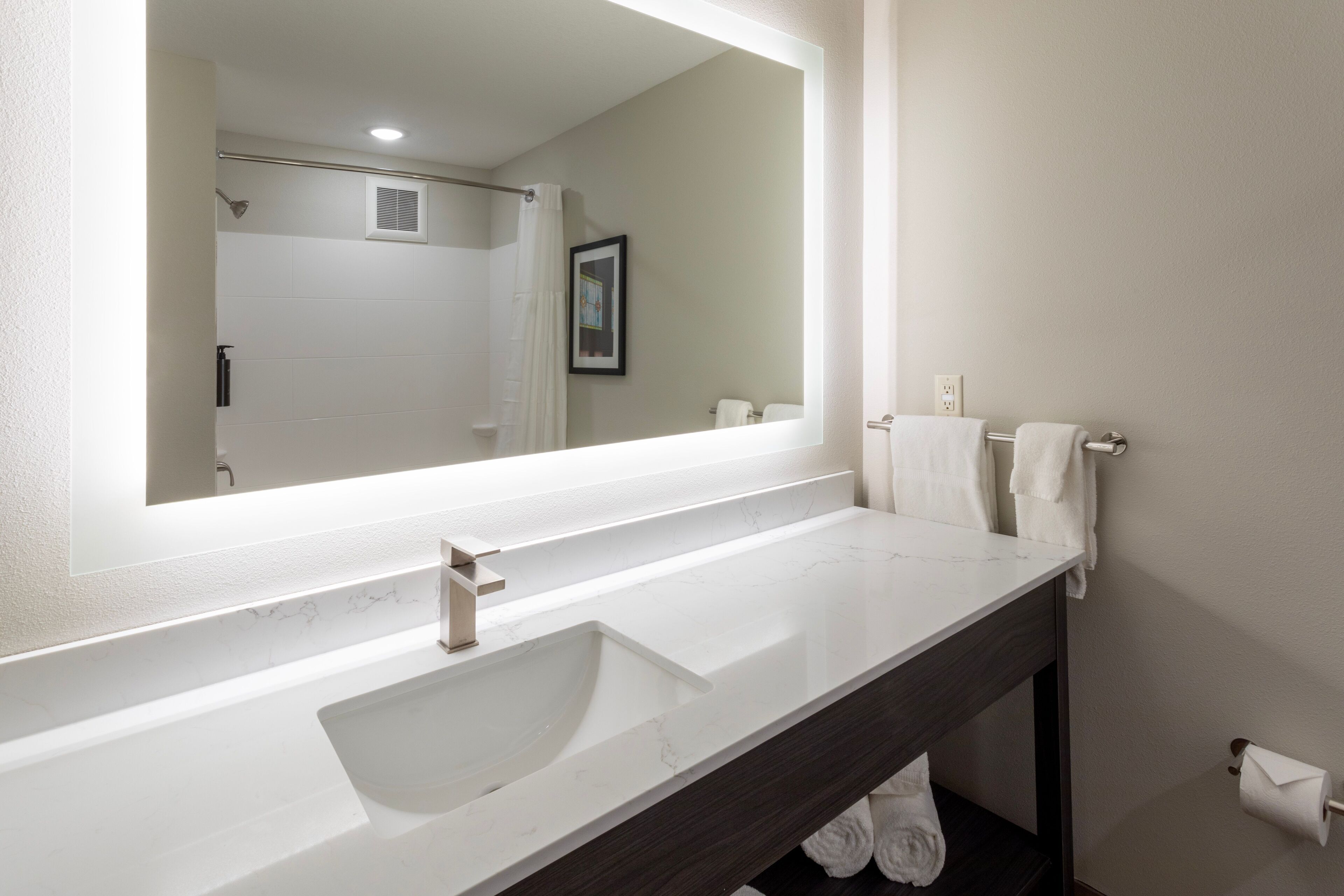 GrandStay Hotel & Suites Algona