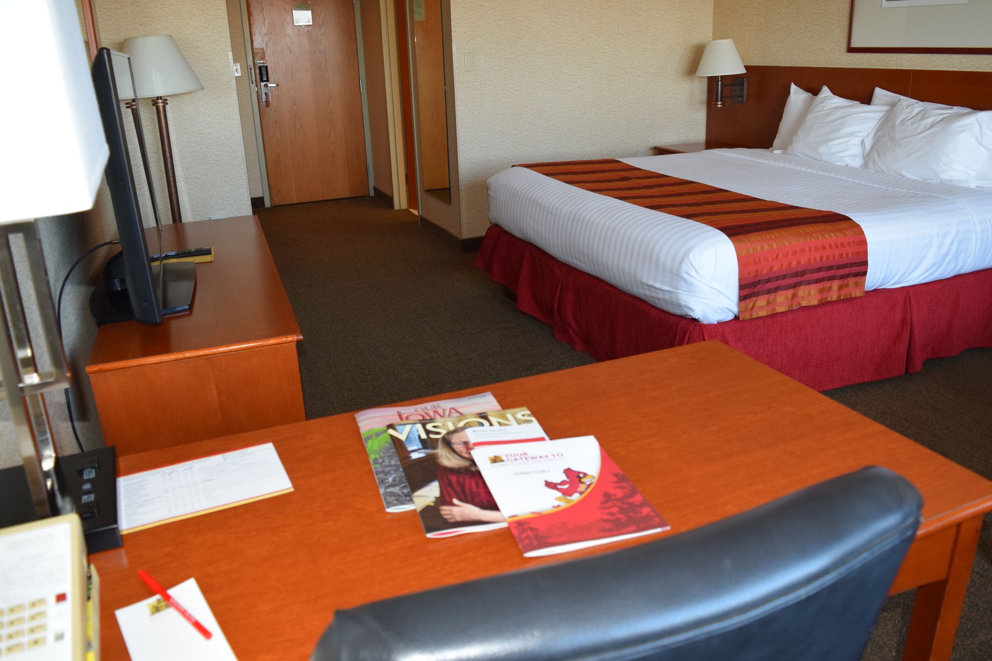 Gateway Hotel and Conference Center