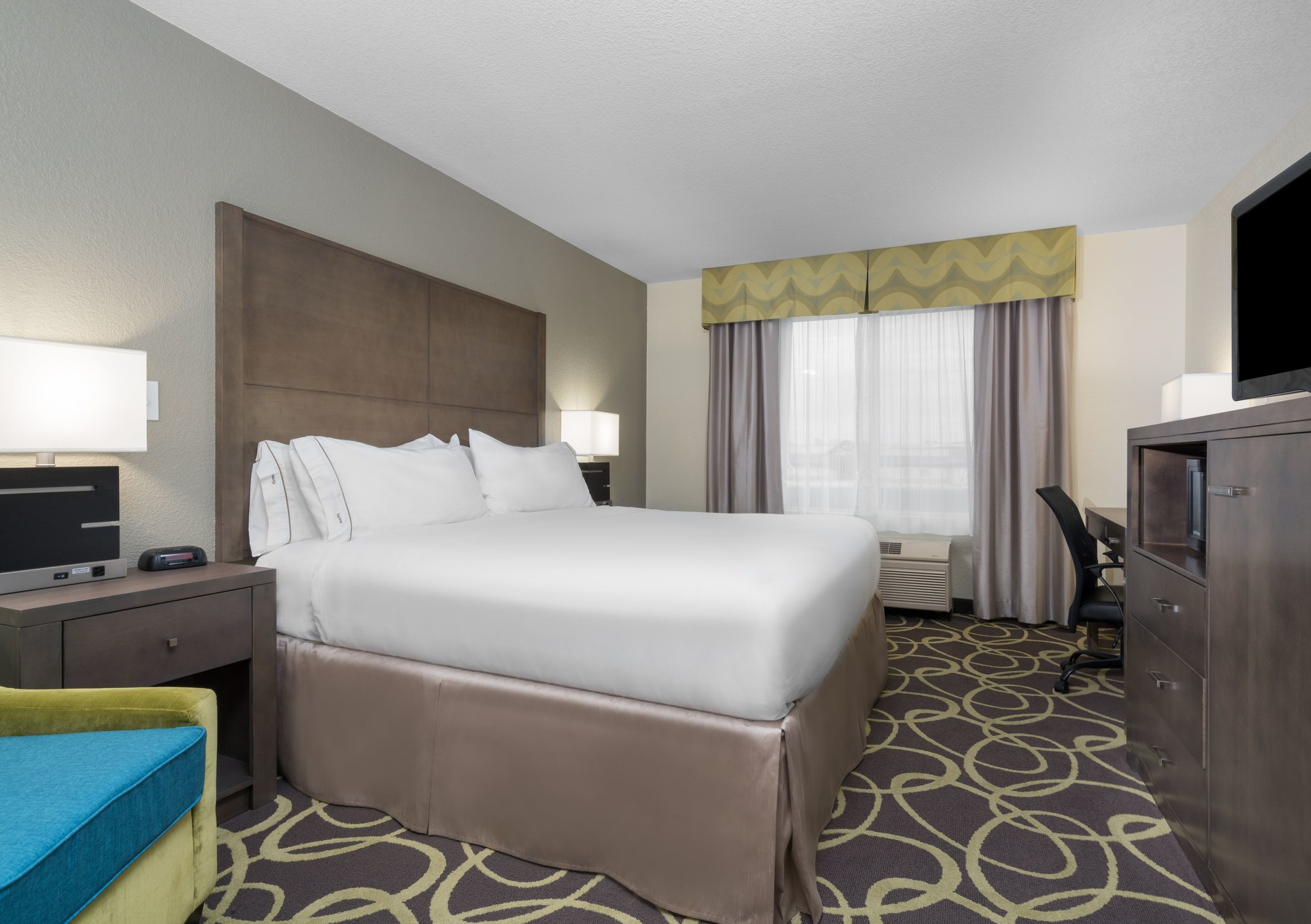 Holiday Inn Express & Suites Ames