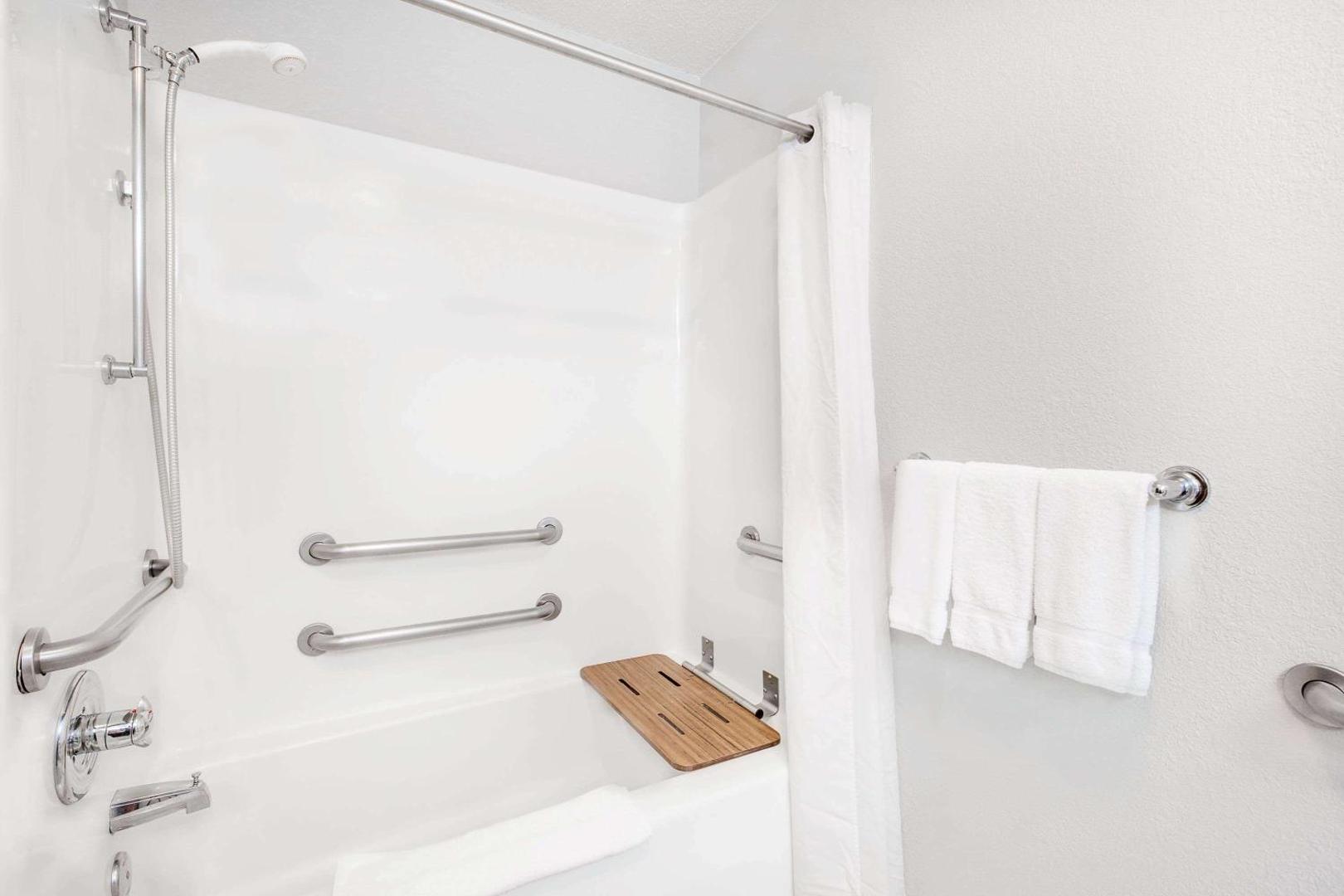 Microtel Inn & Suites by Wyndham Ames