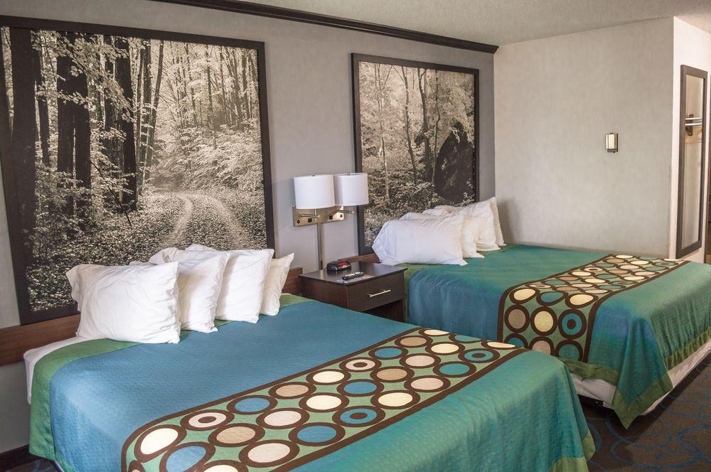 Super 8 by Wyndham Ames