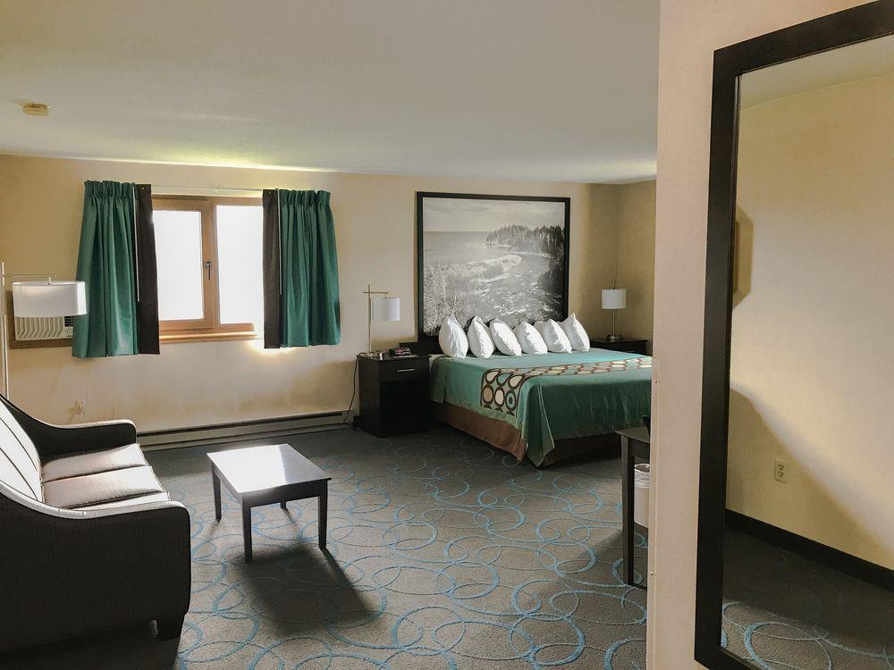 Super 8 by Wyndham Ames