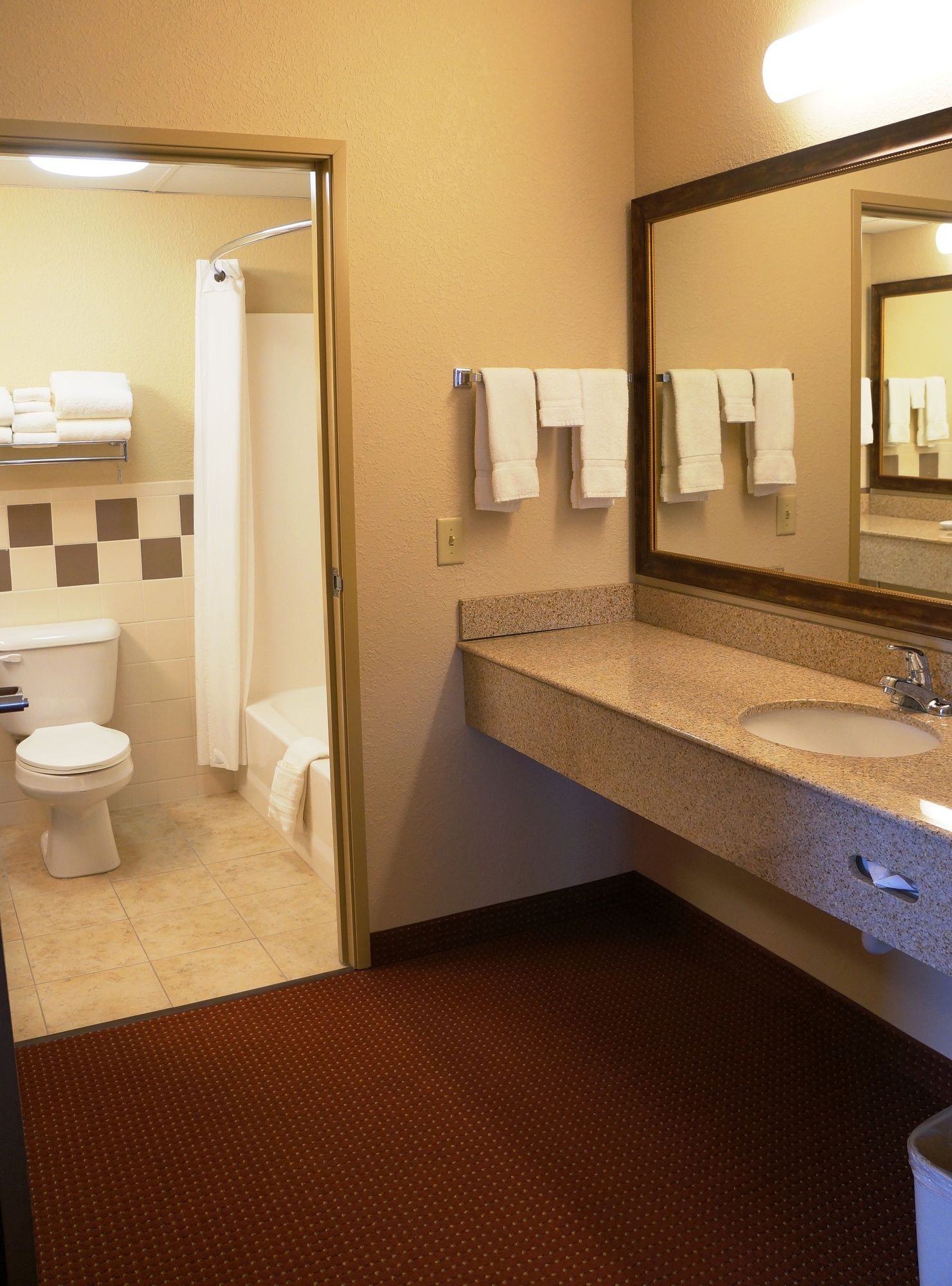 AmericInn by Wyndham Anamosa